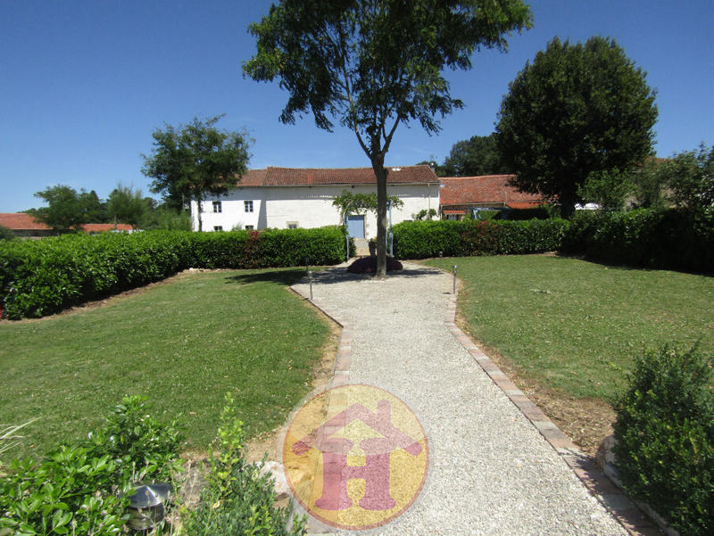 Maison - 122 m² - 4 pièces