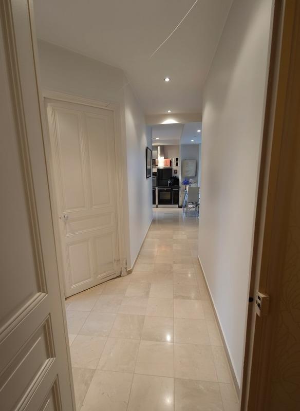 Maison bourgeoise - 200 m² - 8 pièces