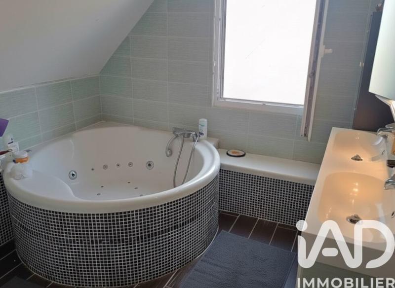 Maison - 101 m² - 5 pièces