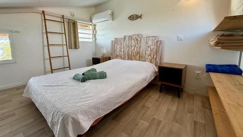 Maison - 270 m² - 9 pièces