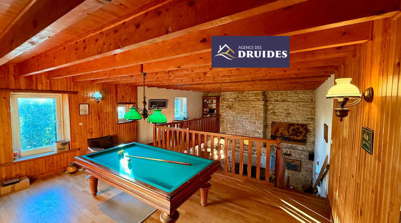 Maison - 236 m² - 8 pièces