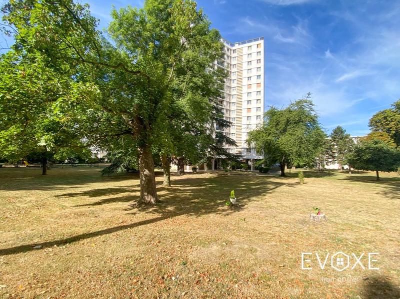 Appartement - 81 m² - 5 pièces