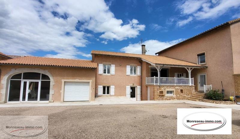 Propriété - 210 m² - 7 pièces