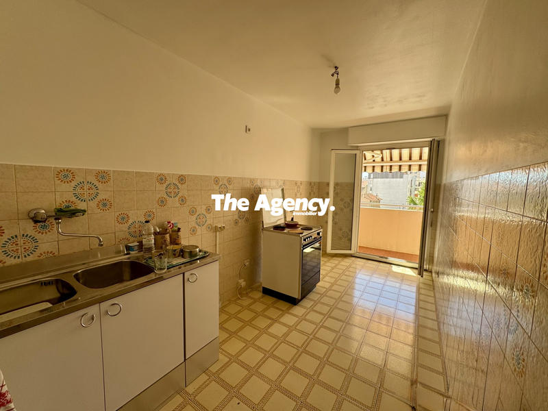 Appartement - 96 m² - 4 pièces