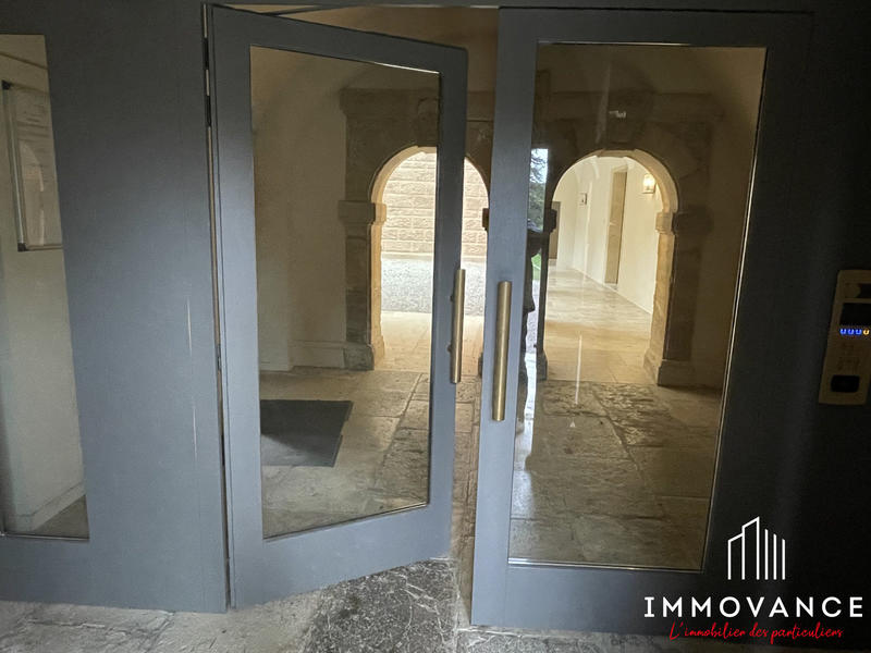 Appartement - 64 m² - 2 pièces