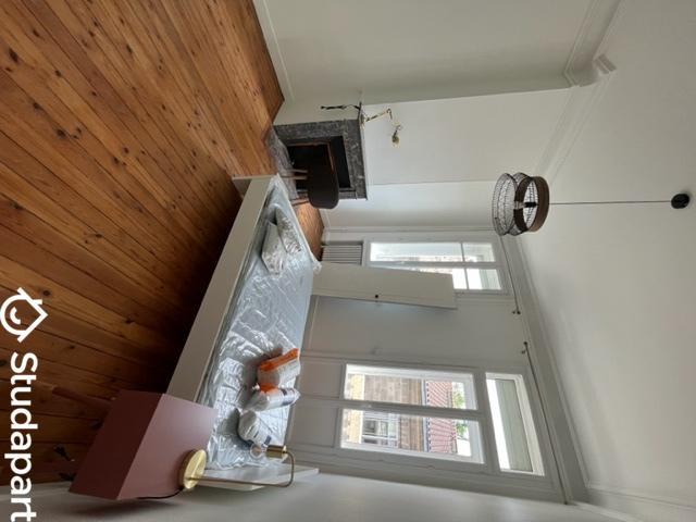 Chambre - 9 m² - 1 pièce