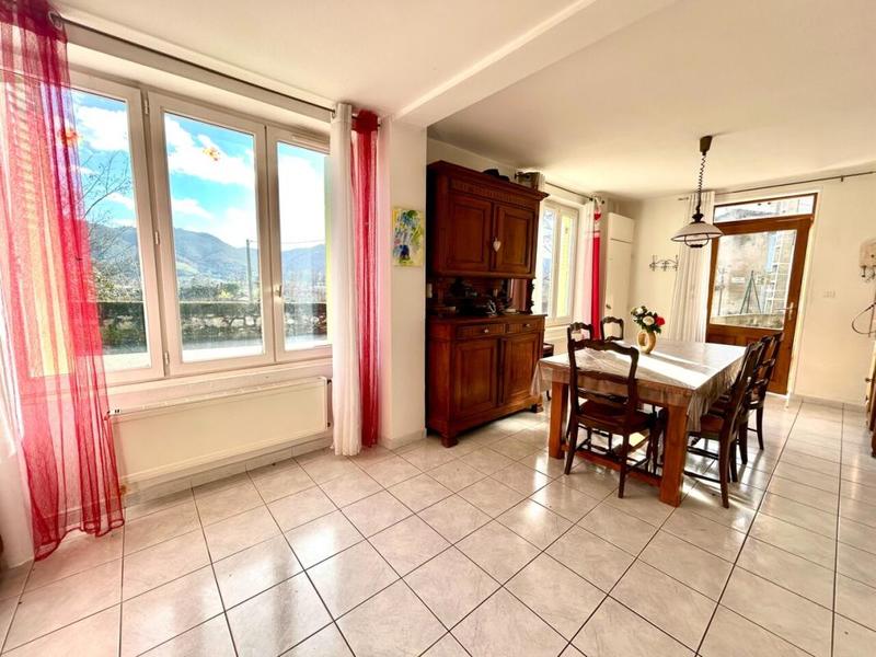 Maison de village - 82 m² - 4 pièces