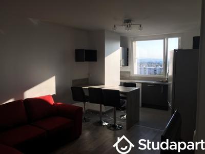 Chambre - 9 m² - 1 pièce