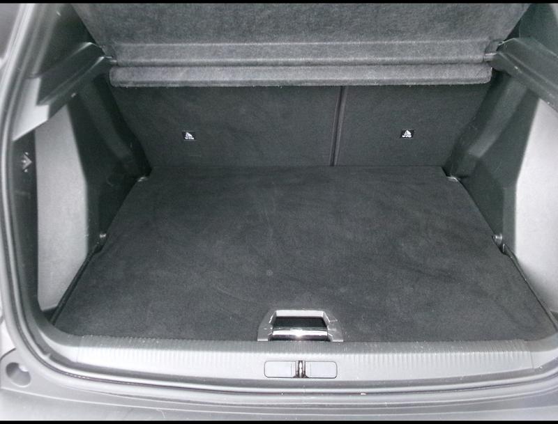 Peugeot 2008 Bhdi 130 Allure Eat8