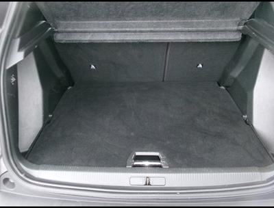 Peugeot 2008 Bhdi 130 Allure Eat8