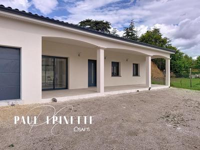 Maison - 94 m² - 5 pièces