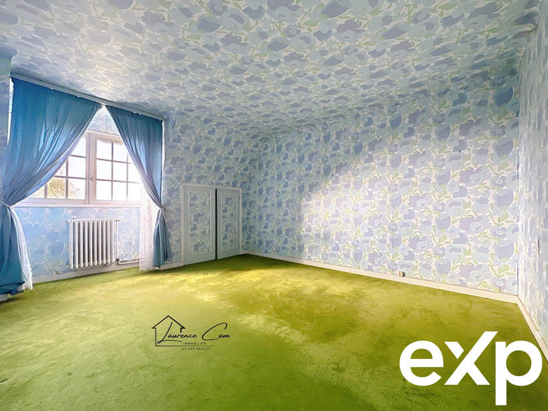 Maison - 404 m² - 12 pièces