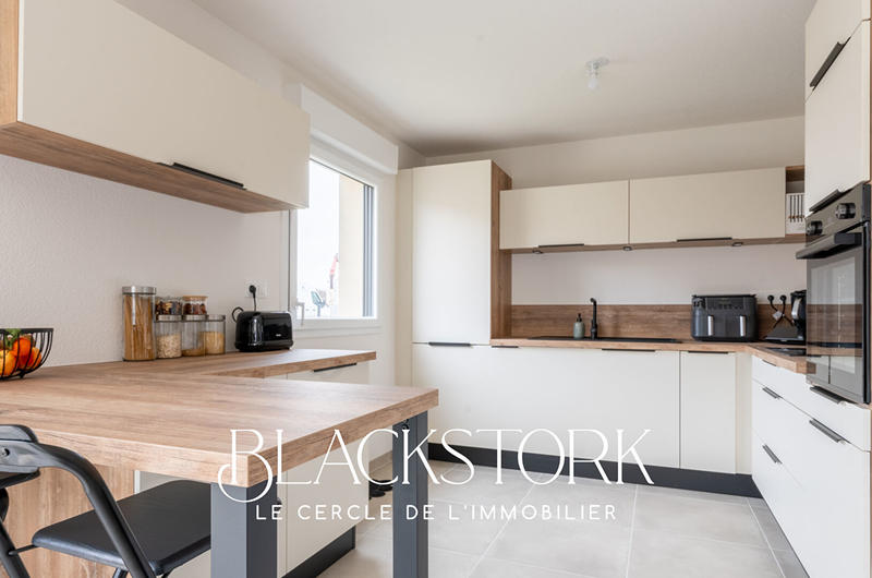 Maison - 82 m² - 5 pièces