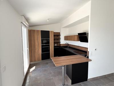 Penthouse - 77 m² - 4 pièces