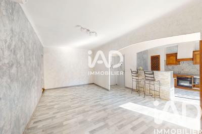 Maison de village - 86 m² - 3 pièces