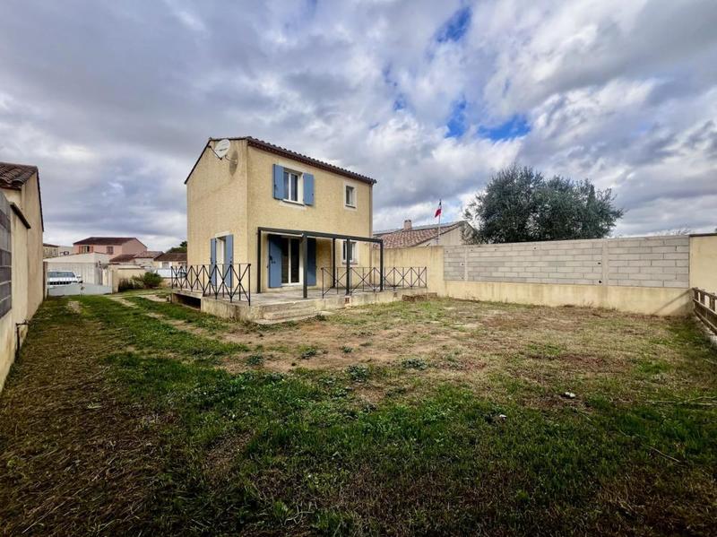 Villa - 80 m² - 4 pièces