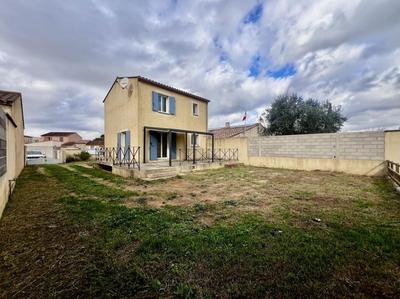 Villa - 80 m² - 4 pièces