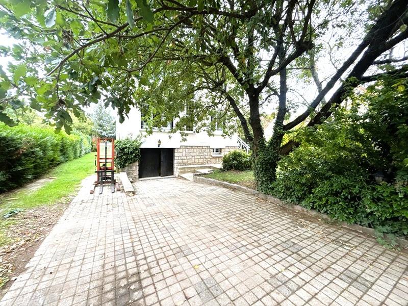 Pavillon - 120 m² - 6 pièces