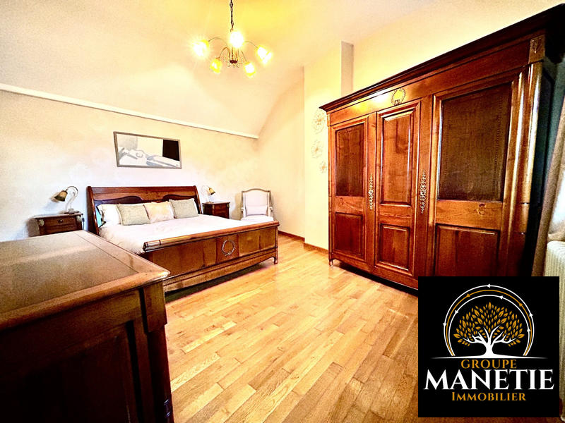 Maison traditionnelle - 135 m² - 7 pièces