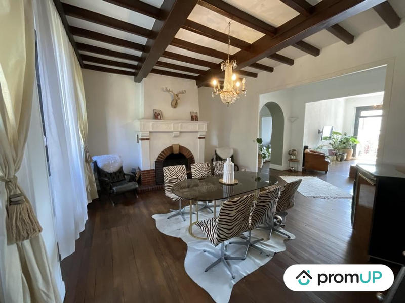 Appartement - 255 m² - 7 pièces