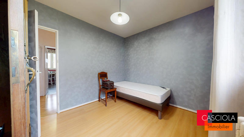 Maison - 94 m² - 6 pièces