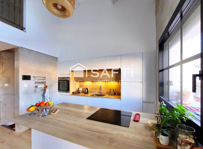 Maison - 200 m² - 6 pièces