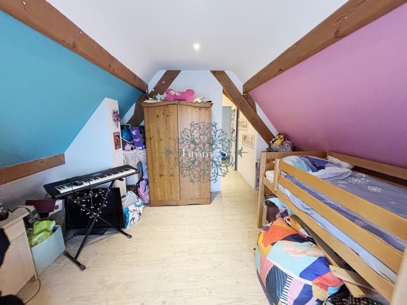 Maison - 180 m² - 7 pièces