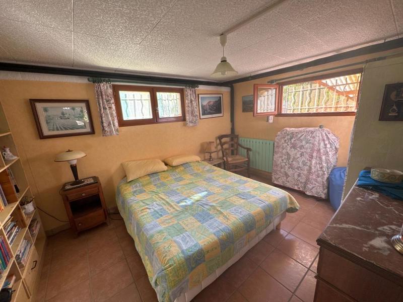 Villa - 90 m² - 4 pièces