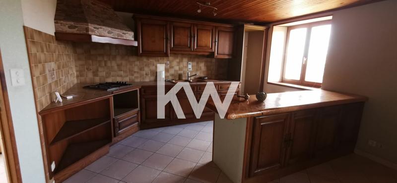 Corps de ferme - 250 m² - 11 pièces