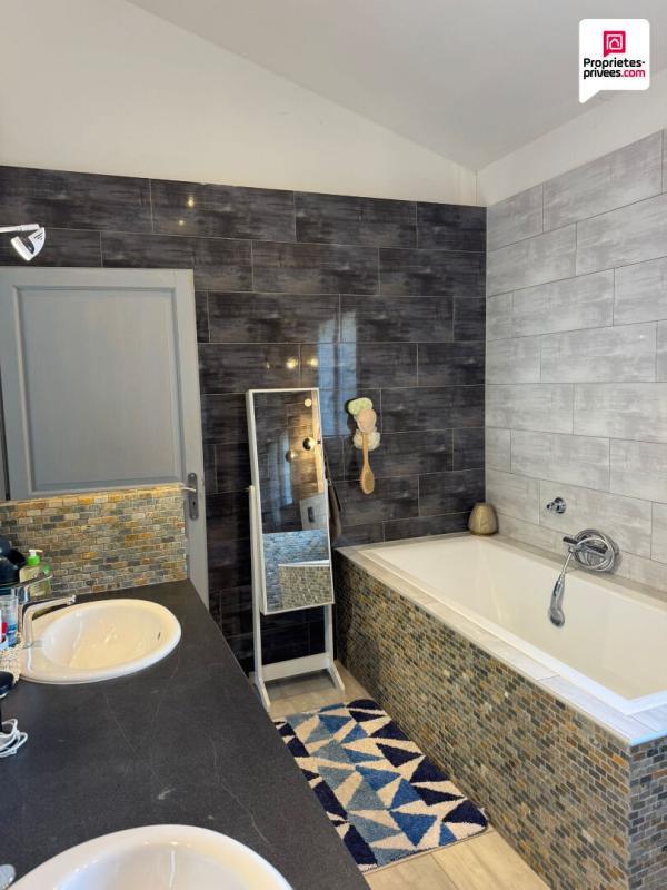 Maison - 126 m² - 5 pièces