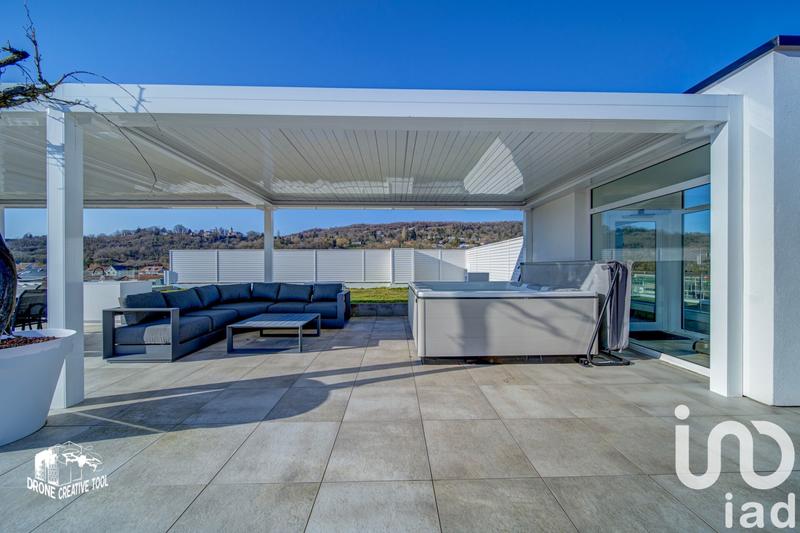 Appartement - 222 m² - 8 pièces