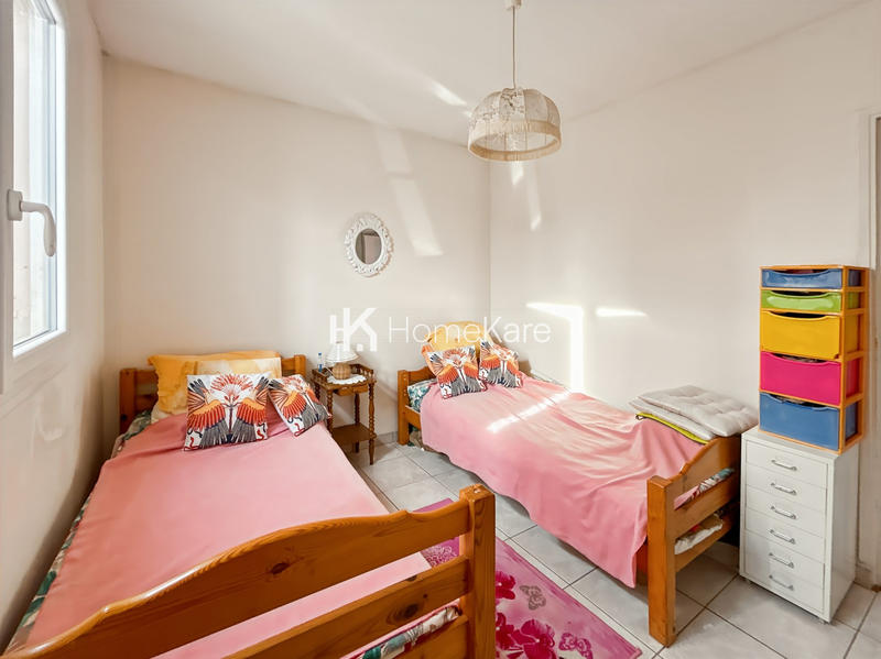 Maison - 200 m² - 8 pièces