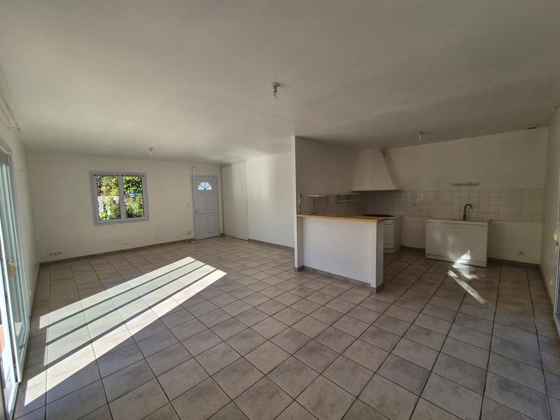 Maison - 80 m² - 4 pièces