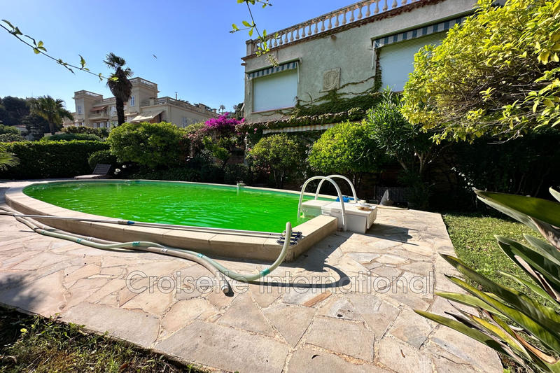 Villa - 217 m² - 7 pièces