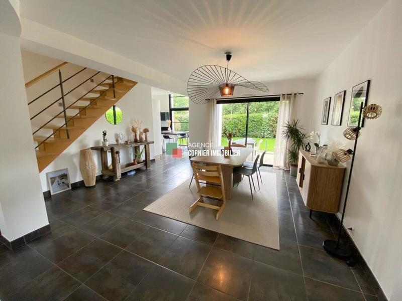 Maison - 152 m² - 6 pièces