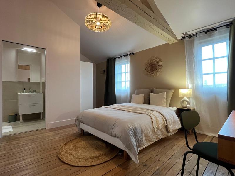 Maison - 258 m² - 14 pièces