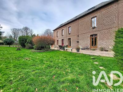 Maison - 219 m² - 8 pièces