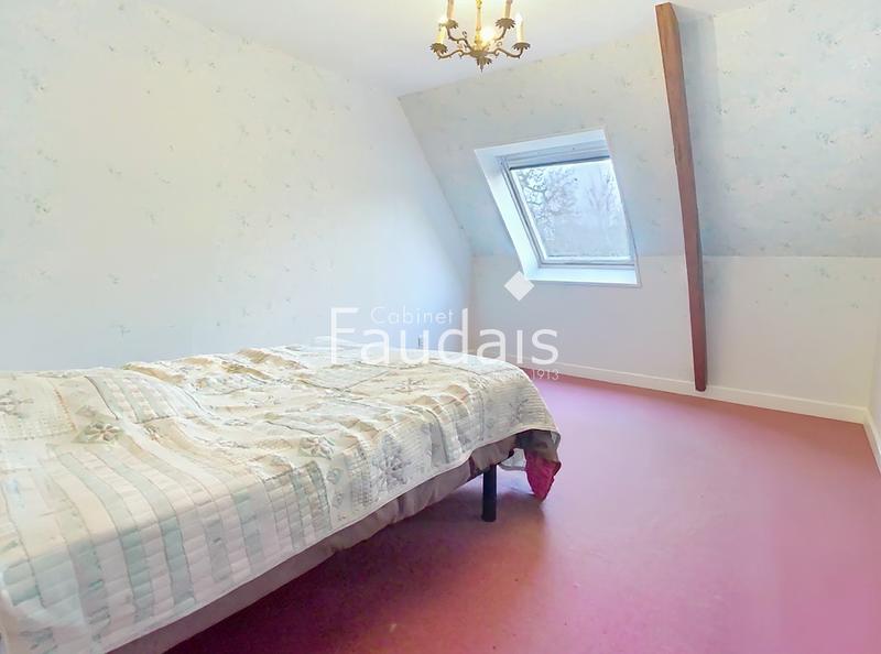 Propriété - 300 m² - 20 pièces