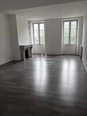 Appartement - 88 m² - 3 pièces