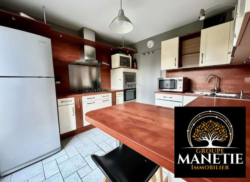 Maison - 89 m² - 6 pièces