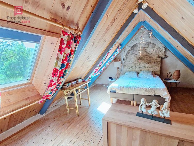 Maison - 167 m² - 8 pièces