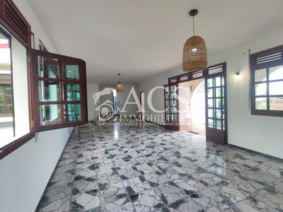 Maison - 152 m² - 5 pièces