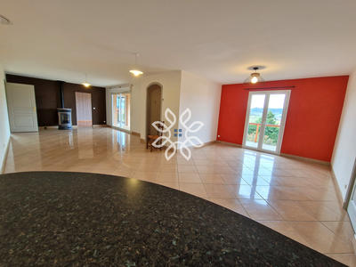 Maison - 132 m² - 5 pièces