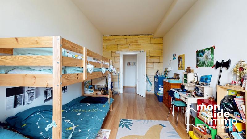 Appartement - 124 m² - 4 pièces