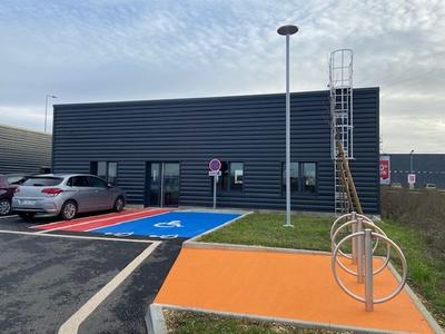 Local commercial - 235 m²