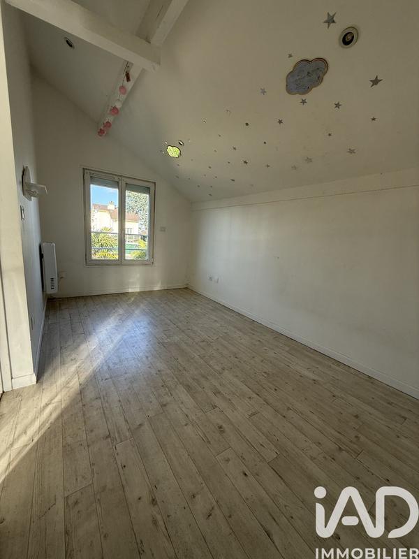 Maison - 83 m² - 5 pièces