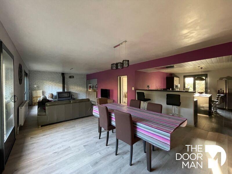 Maison - 204 m² - 5 pièces