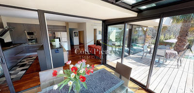 Villa - 172 m² - 6 pièces