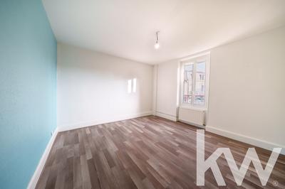 Maison - 170 m² - 10 pièces