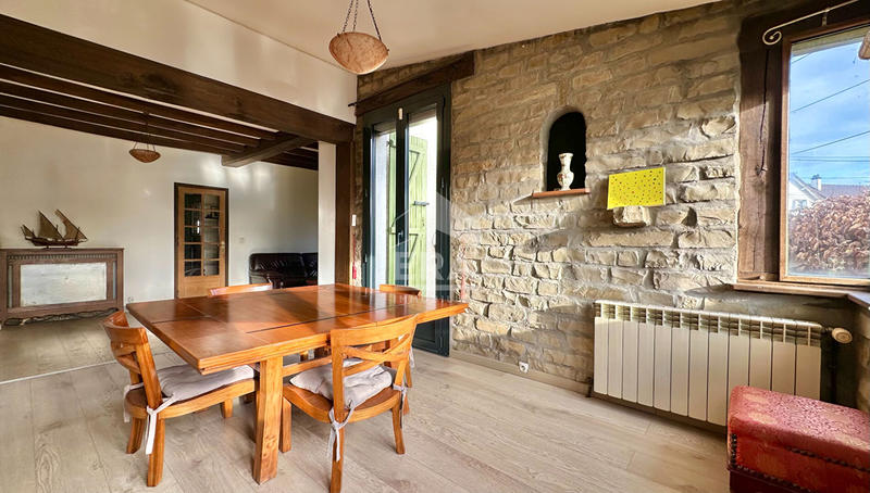 Maison - 122 m² - 6 pièces